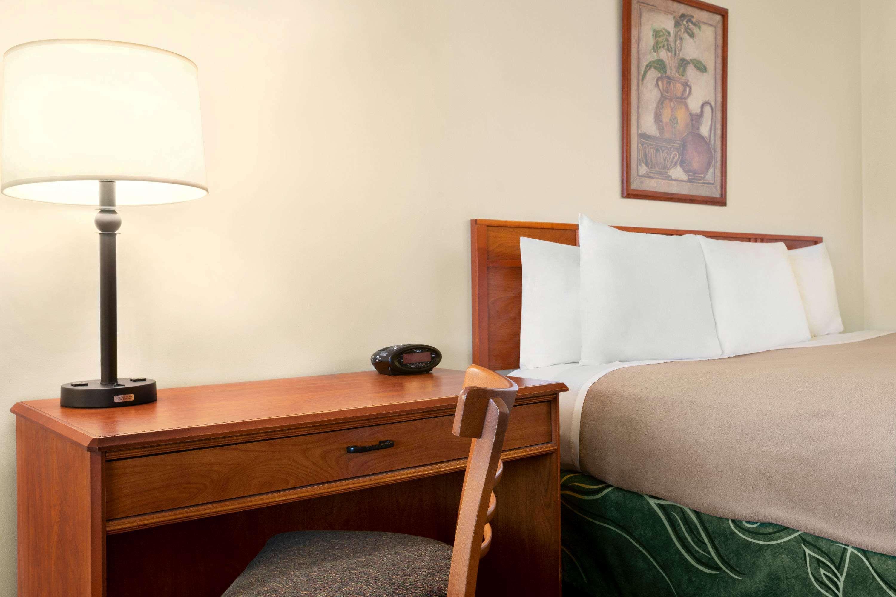 Baymont By Wyndham Buffalo Ngoại thất bức ảnh